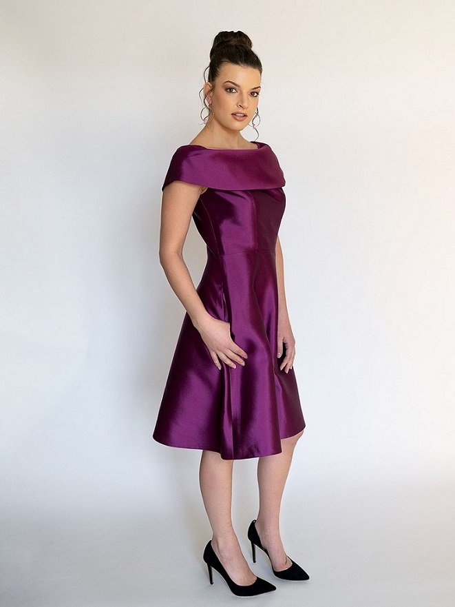 Silk Wool Dress with Stylized Collar – Thynzar Shwin